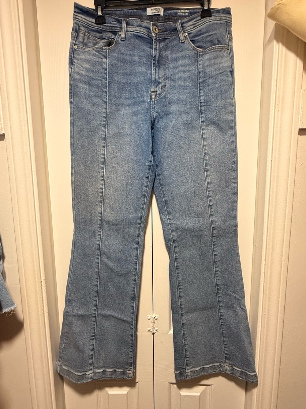 Kensie Light Wash Flare Jeans in Blue